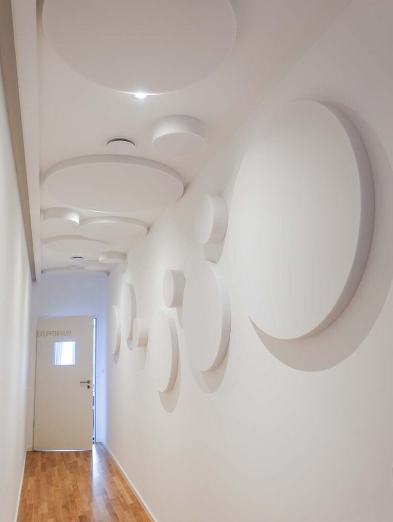 akustikbild-manufaktur-schallschutz-kita-absorberplatten-decke-basotect-6