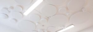 17 Layouts für Absorberplatten an der Decke – Praktische Sets für mehr Ruhe in Kitas