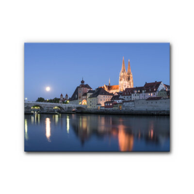 Akustikbild Regensburg mit Mond