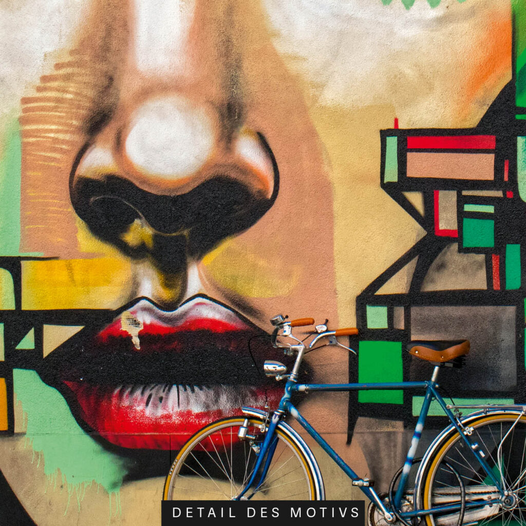 Akustikbild Streetart Frau mit Fahrrad